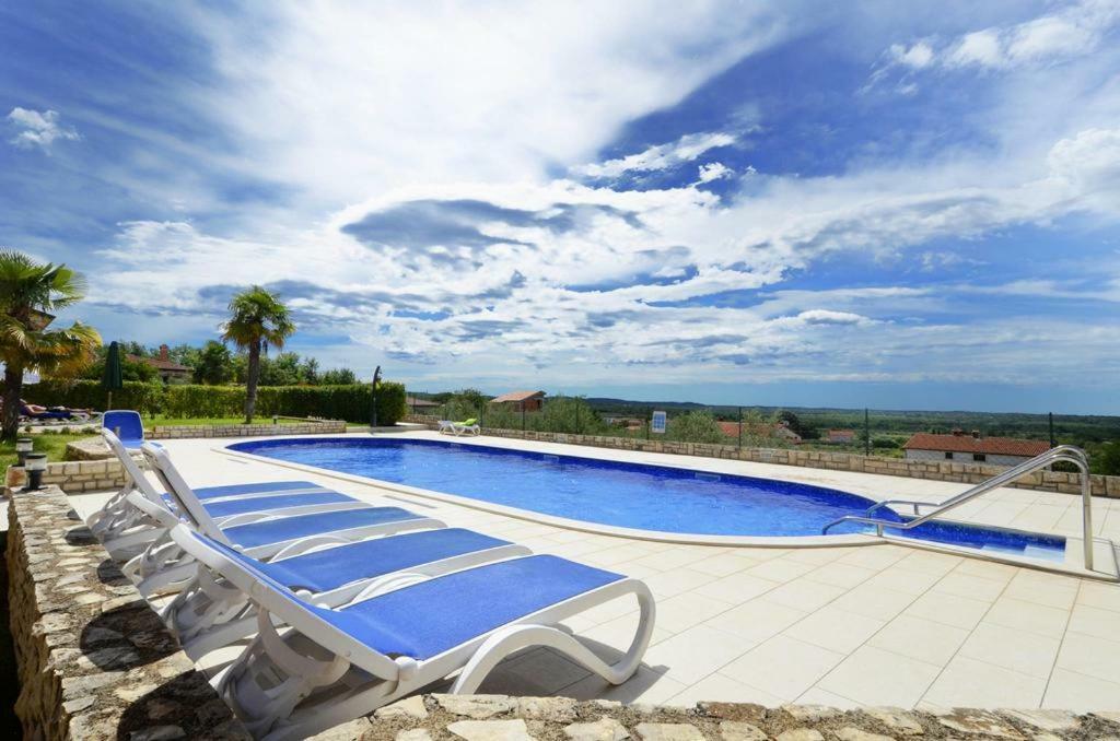 Holiday Home Marina Kaštelir エクステリア 写真