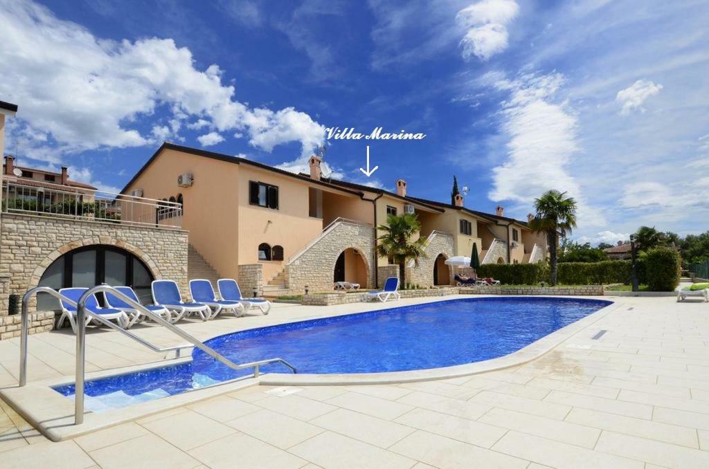 Holiday Home Marina Kaštelir エクステリア 写真