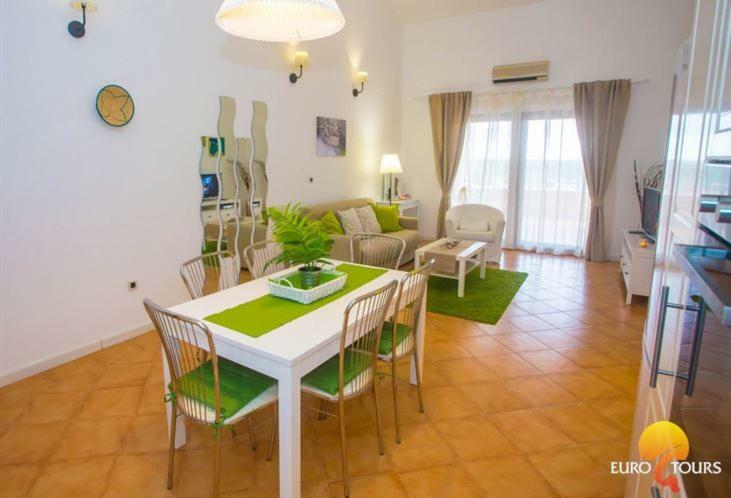 Holiday Home Marina Kaštelir エクステリア 写真