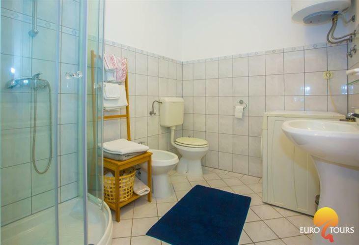 Holiday Home Marina Kaštelir エクステリア 写真